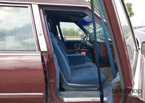 1991 Cadillac Brougham z USA, uszkodzony, nr VIN 1G6DW54E3MR719461